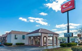 Econo Lodge & Suites Clarksville Tn